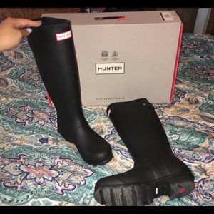 Black Hunter Rainboots